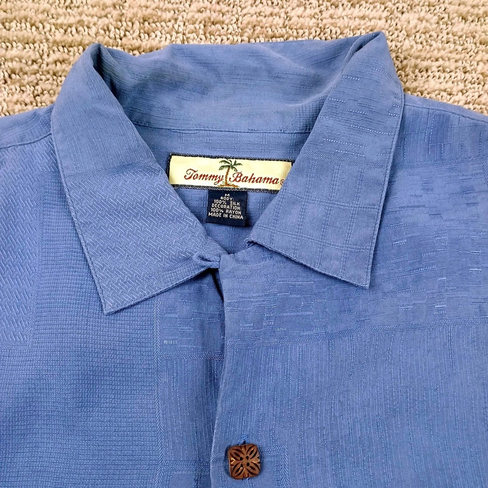 Tommy Bahama Relax Shirt Mens Medium Blue Silk Jacquard Tropical Beach Short Slv